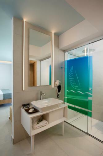 Hotel Arina Sand Resort