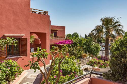 Aparthotel Anais Suites