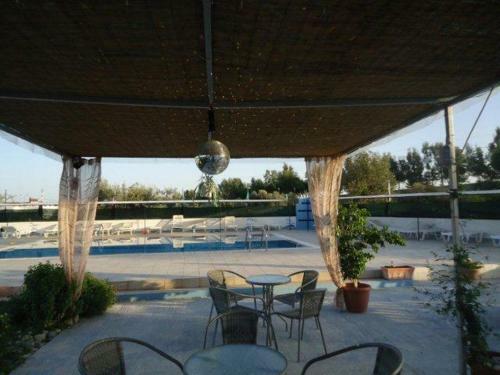 Eleni's Apartments