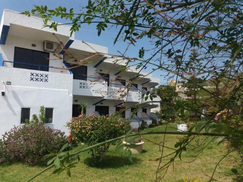 Eleni's Apartments