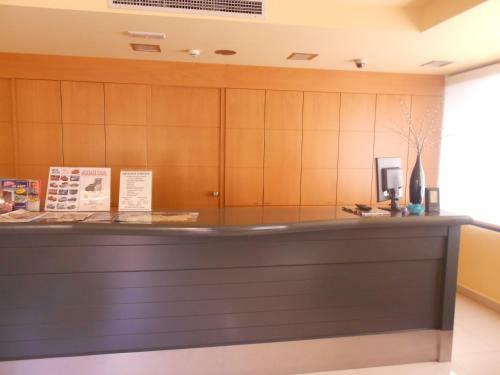 Aparthotel Golden Sand Suites