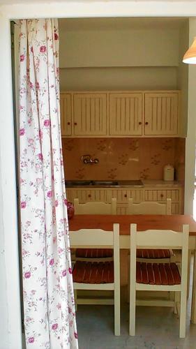 Gorgona Studios & Apartments