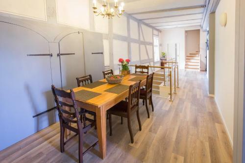 Hostal Artem Orbis