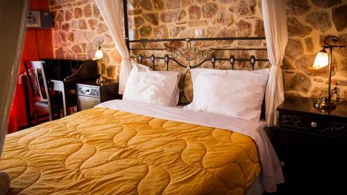 Hostal Acronafplia Pension A