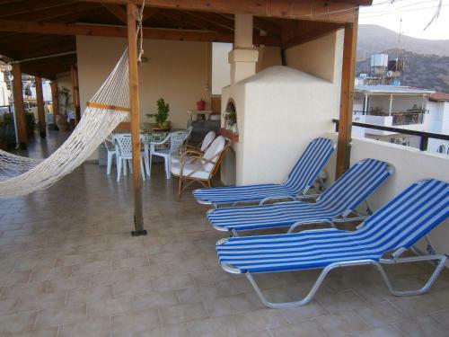 Stella Family Apartments