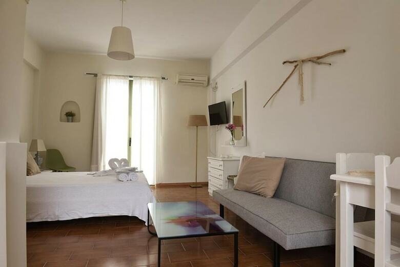Bed & Breakfast Villa Fiamegou