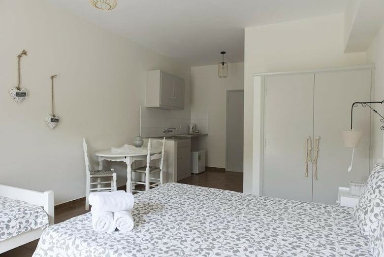 Bed & Breakfast Villa Fiamegou