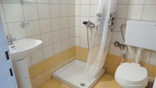 Agrambeli Rooms & Apartments