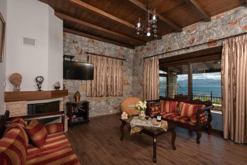 Villa Sunset Traditional House