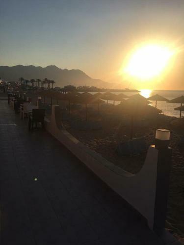 Island Resorts Valynakis Beach Hotel