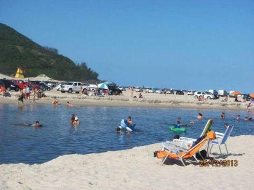 Flats Da Barrinha Da Ferrugem A 500mt Do Mar