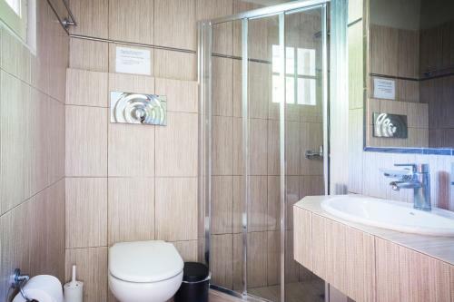 Irilena Studios And Apartments