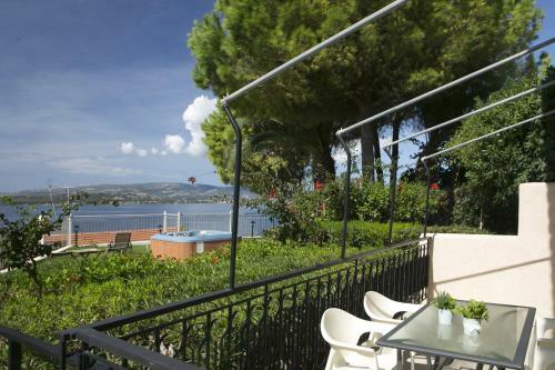 Irilena Studios And Apartments