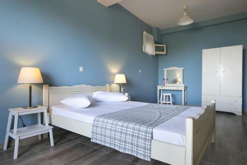 Irilena Studios And Apartments
