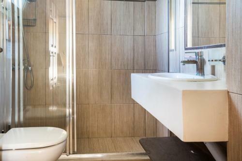 Irilena Studios And Apartments