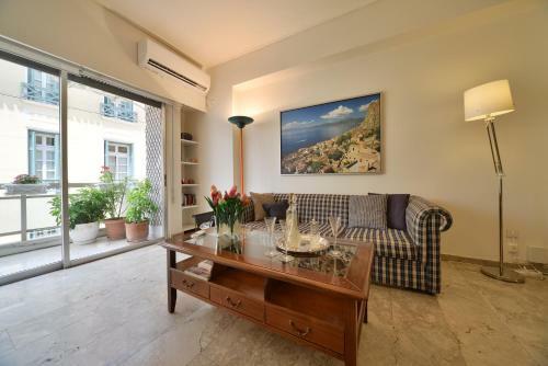 Architect Designer's Apartment In Kolonaki
