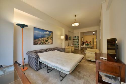 Architect Designer's Apartment In Kolonaki