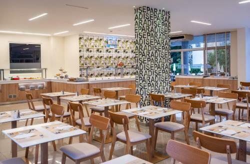 Palm Beach Hotel - Adults Only