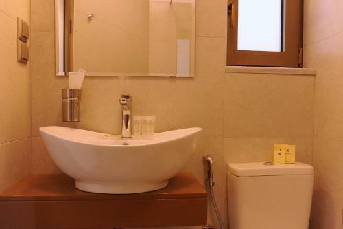 Hotel Royalty Suites Sea Side