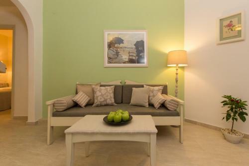 Agrimia Holiday Apartments