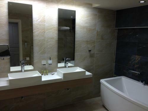 Swell Boutique Hotel