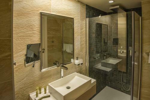 Swell Boutique Hotel