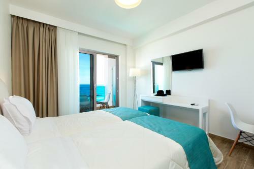 Golden Coast Seaside Apartments