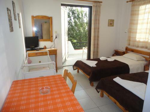 Hostal Archontika Apartments
