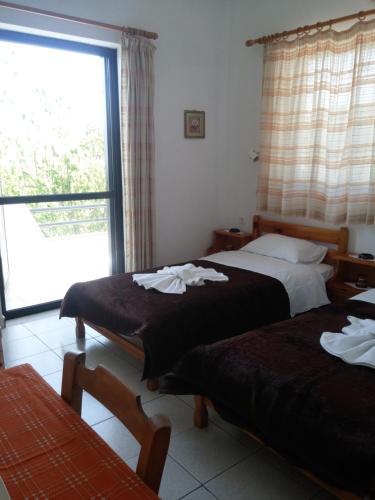 Hostal Archontika Apartments