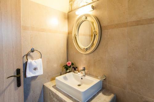 Kavos Psarou Villas