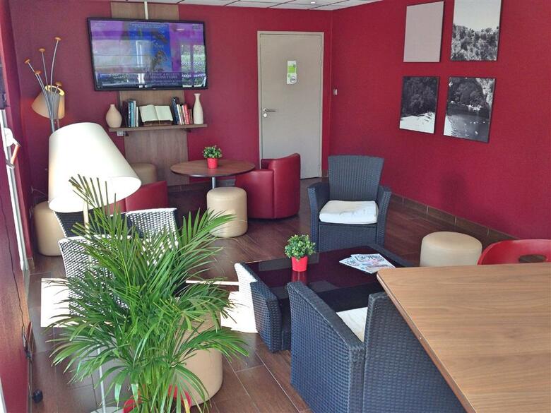 Hotel Campanile Bollfne