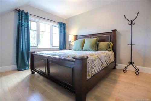 Lakehouse Heritage Bed & Breakfast