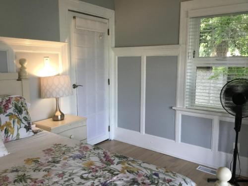 Lakehouse Heritage Bed & Breakfast