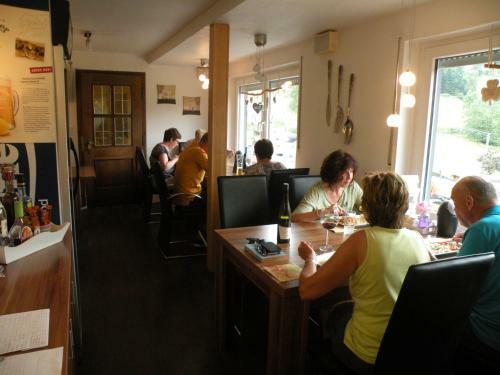 Hostal Landgasthof Nesselbach