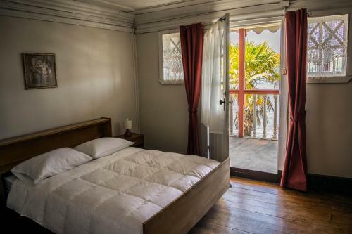 Bed & Breakfast Costanera Hostel