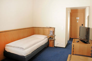 Elite Art Deco Swiss Q Hotel