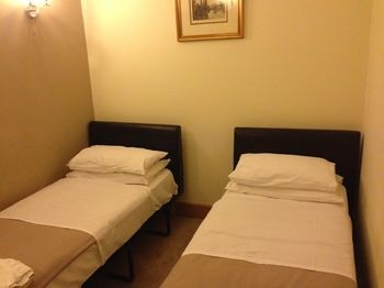 Hotel Holland Inn