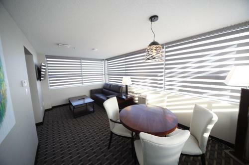 Hotel Wyndham Garden Edmonton Airport