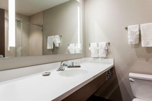 Hotel Wyndham Garden Edmonton Airport