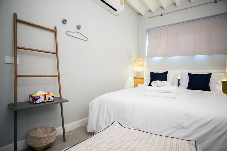 Hotel Montrara Happy House