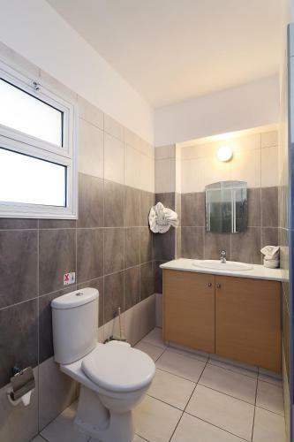 Apartamento Adamou Gardens
