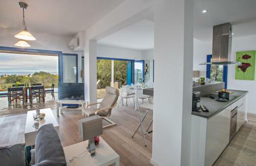 Electra Villa