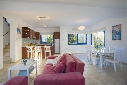 Villa Nicol 31