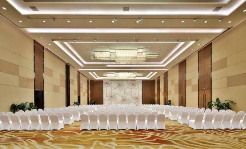 Hotel Holiday Inn Chengdu Qinhuang