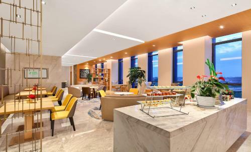 Hotel Holiday Inn Chengdu Qinhuang