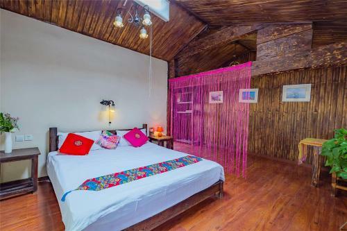 Yi Jing Inn In The World