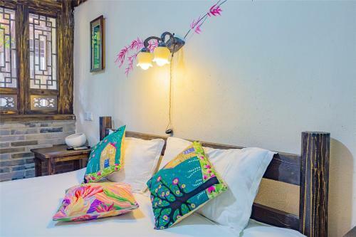 Yi Jing Inn In The World