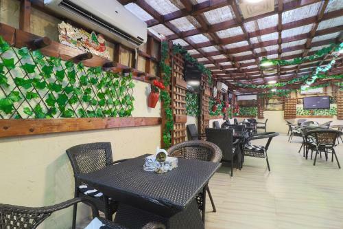 Syaj Hotel