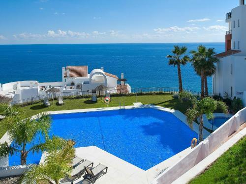 Apartment In Torrox Coast, Front Seaview