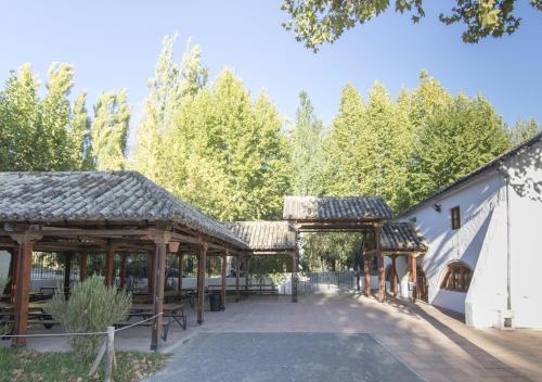 Albergue Inturjoven El Bosque